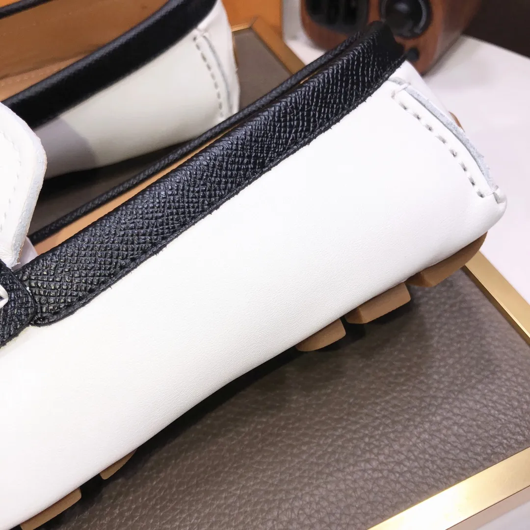 Men's men's shoes 💰420💰 [LV Doudou shoes] (water-dyed cowhide lining) new model is on the market, available on the official website. The new Doudou shoes are processed into single-color materials, and the uppers are made of imported cowhide material. The body of the shoe is fully hemmed with mark thread, and is lined with imported original cowhide leather. The elegant shoe shape is super suitable for all-matching, and the size is 38-44.